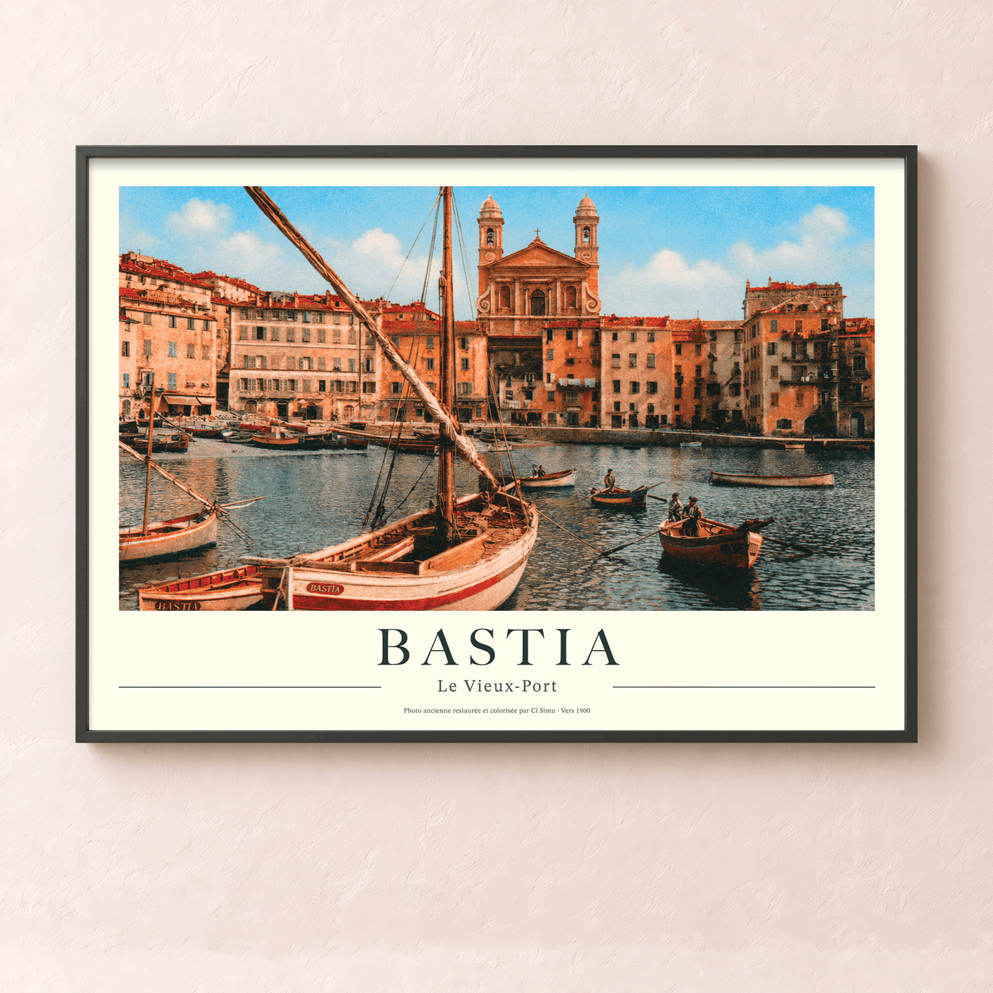Affiche vintage de Bastia montrant le vieux-port au ras de l'eau au début des années 1900 avec barques traditionnelles et mâts en bois