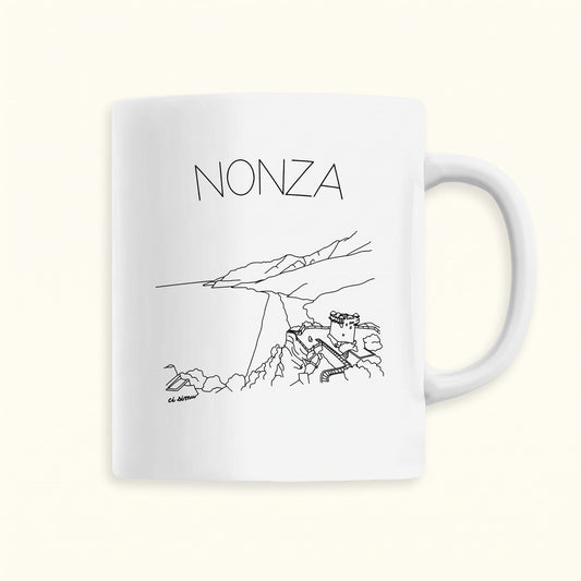 Mug du village de Nonza en Corse avec vue sur la plage 